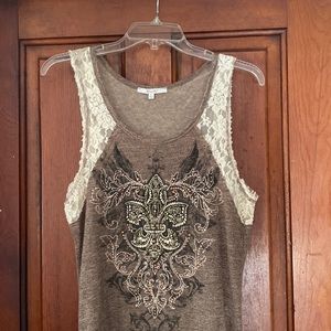 Miss Me embroidered tank top with lace detail.